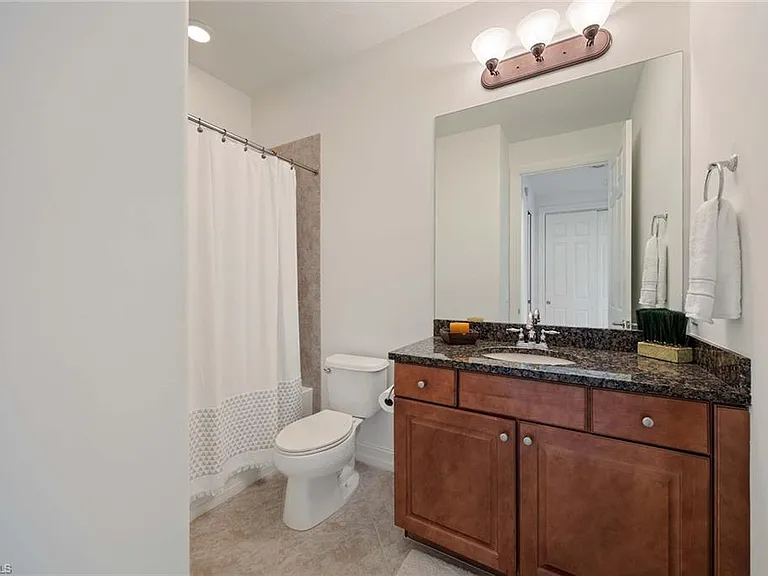 9134 Chula Vista St #125 — Photo 20