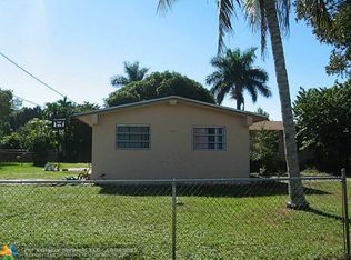 4890 NW 2nd Ct, Plantation, FL 33317