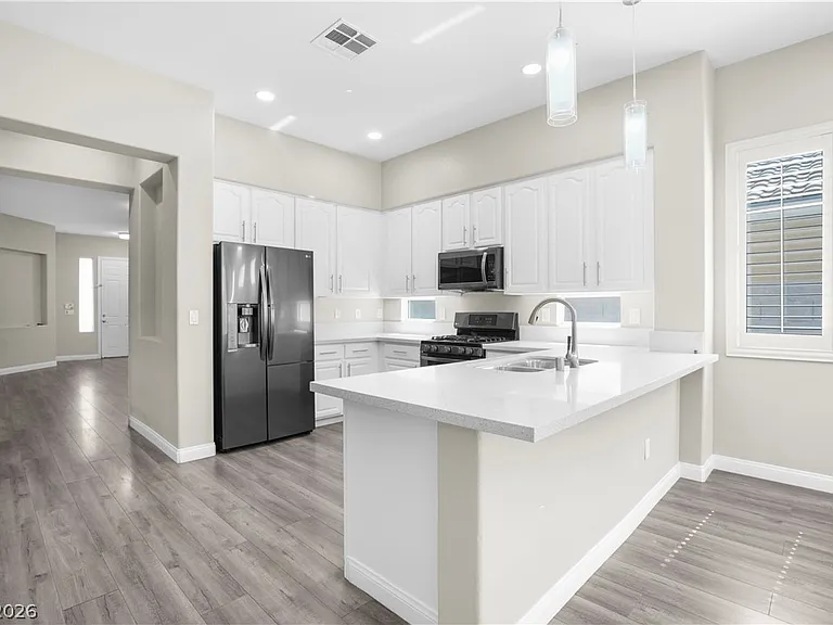 10137 Snow Crest Pl — Photo 9