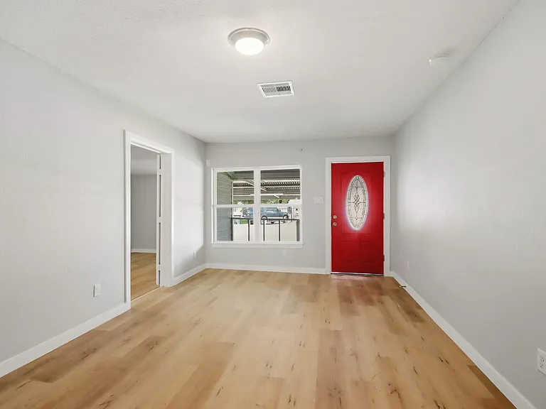 10430 Wiggins St — Photo 11