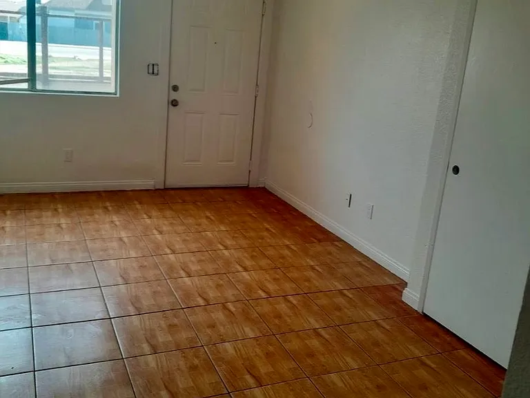 16026 K St #8 — Photo 2