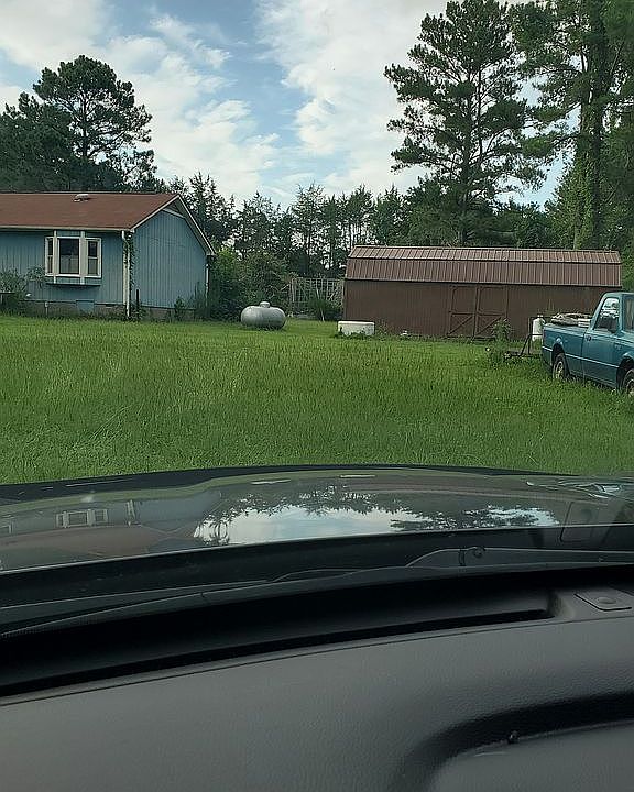 2nd image of 11 Rocky Branch Rd