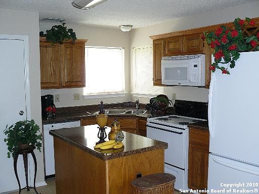 2nd image of 7717 VALLEY TRAILS ST