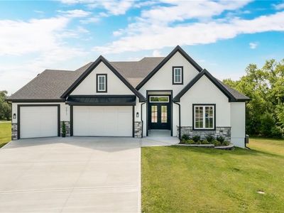 9817 Ingrid St, De Soto, KS, 66018