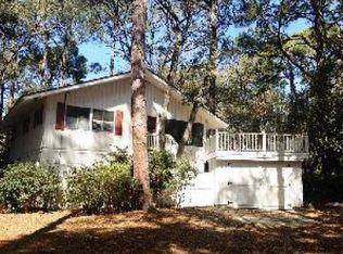 5 Drayton Pl, Hilton Head Island, SC 29928