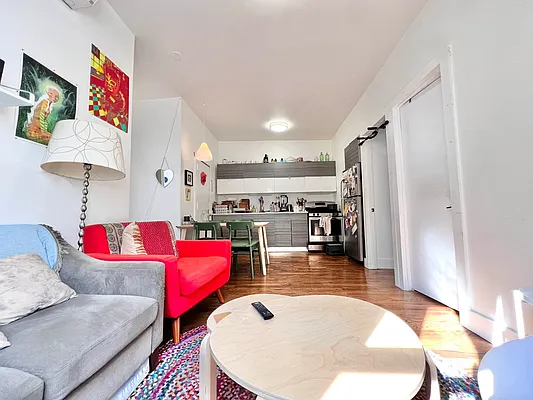 Rented by ERNY LLC | media 3