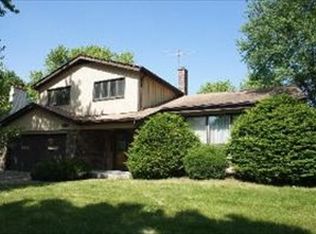 1280 Sandpiper Ln, Naperville, IL 60540