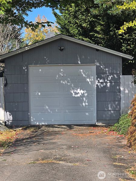 4th image of 1750 NE 146th Street