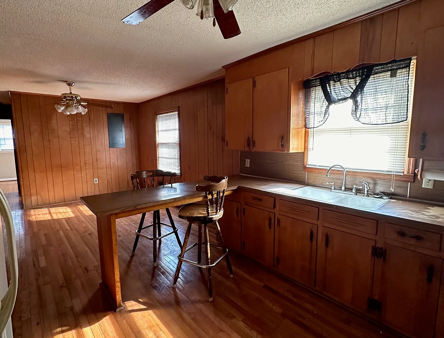 3 bed, 1425 sqft, $1,500 — Photo 3