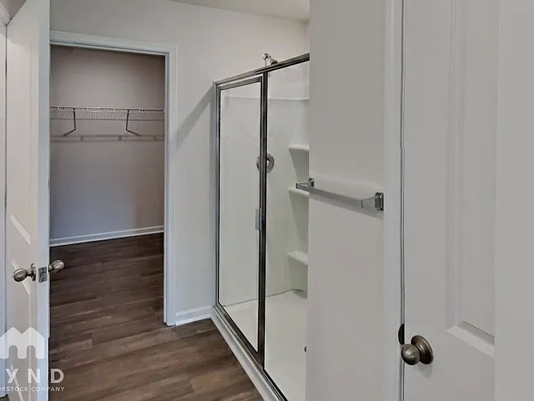 2331 Meadow Stream Dr — Photo 10