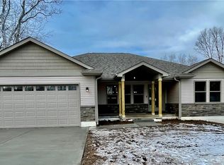 211 Esther Dr, Lewisburg, OH 45338