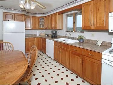 5th image of 10460 Primrose Dr