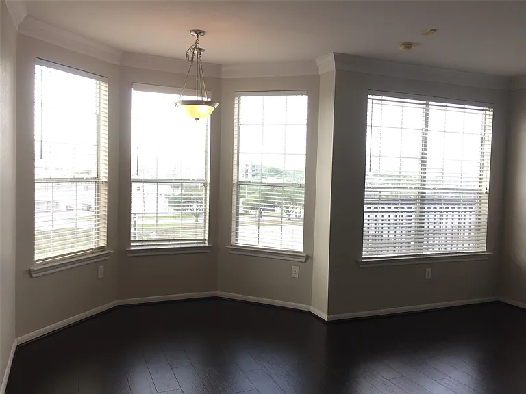 7575 Kirby Dr #2420 — Photo 10