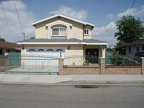 2nd image of 2718 Kelburn Ave