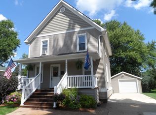 906 Washington St, Oregon, IL 61061