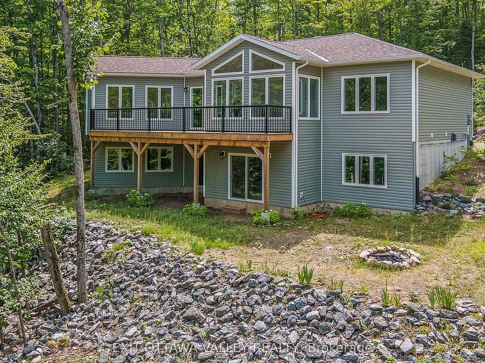 1st image of 698 Mitchell Rd