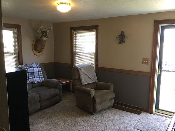 5th image of 321 Wallace Ave