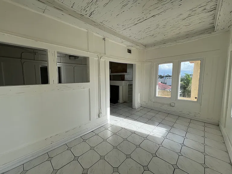 Entry room