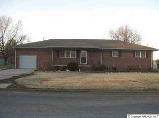 404 William St SW, Decatur, AL 35601