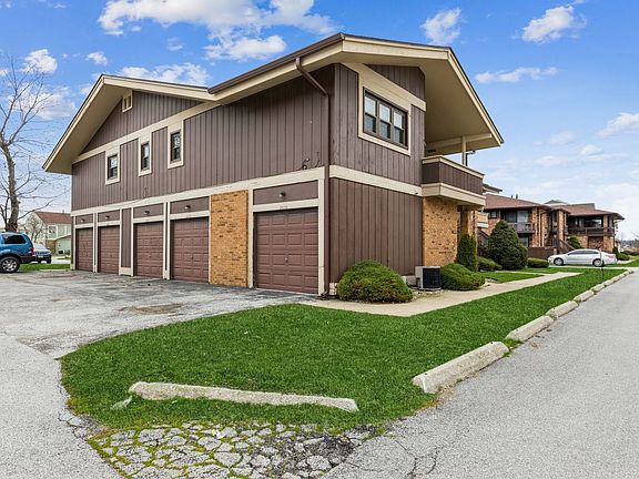 2nd image of 20127 Woodale Dr