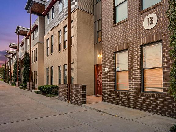 4th image of 1225 4th Ave S #1241
