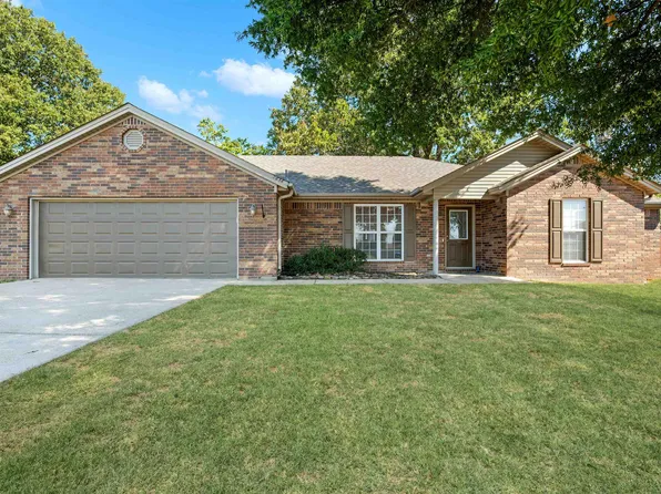 2656 Clayburne Dr, Jonesboro, AR 72405