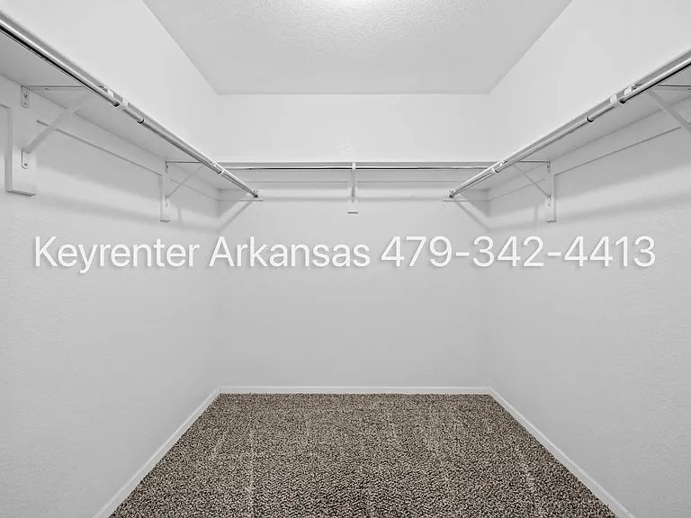 1600 Edinburgh Dr — Photo 15