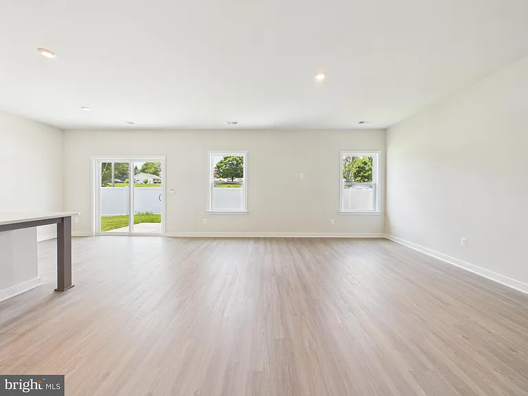 362 Baker Dr — Photo 6