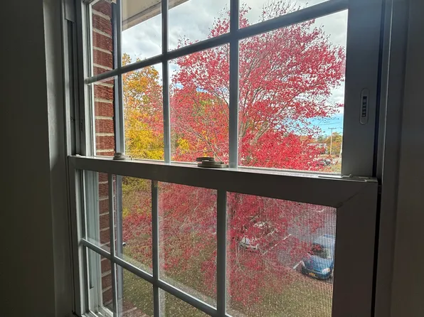 Governor Weare Apartments