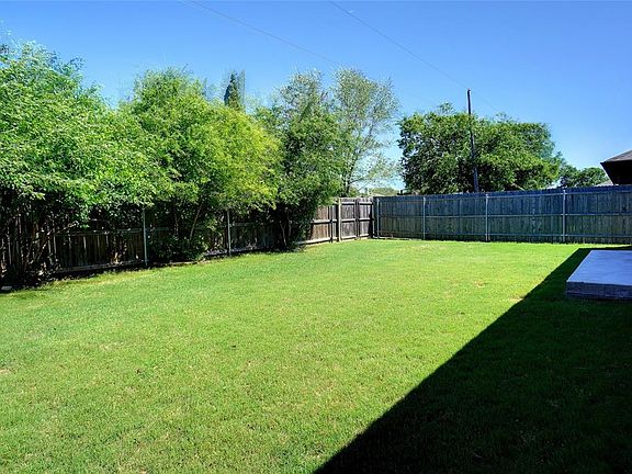 3rd image of 12021 Rustling Oaks Dr
