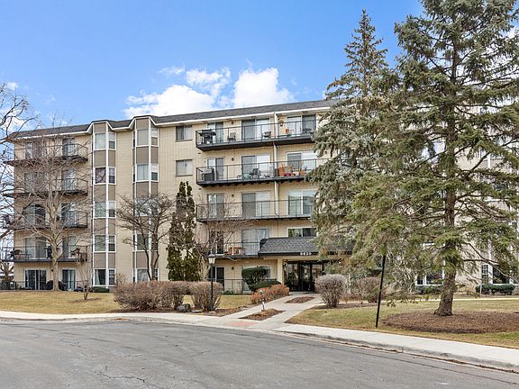 2nd image of 8620 Waukegan Rd Unit 405
