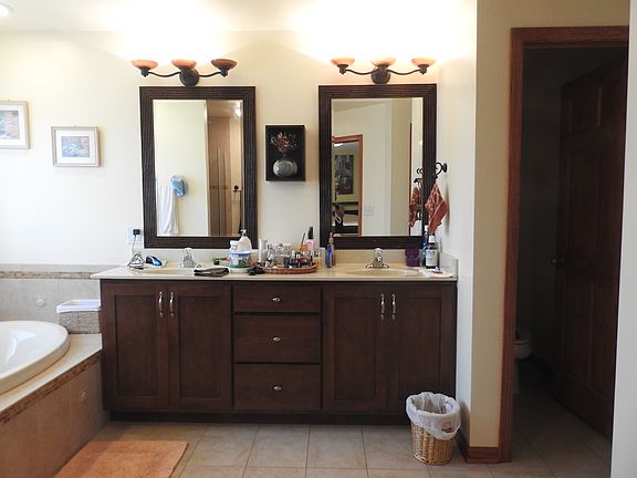 5th image of 2012 Celtic Glen Dr