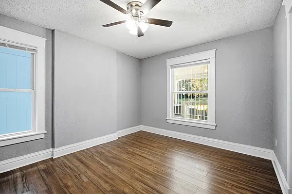 4 bed, 2160 sqft, $1,875 — Photo 1