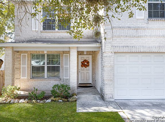 2nd image of 8806 Sarasota Woods