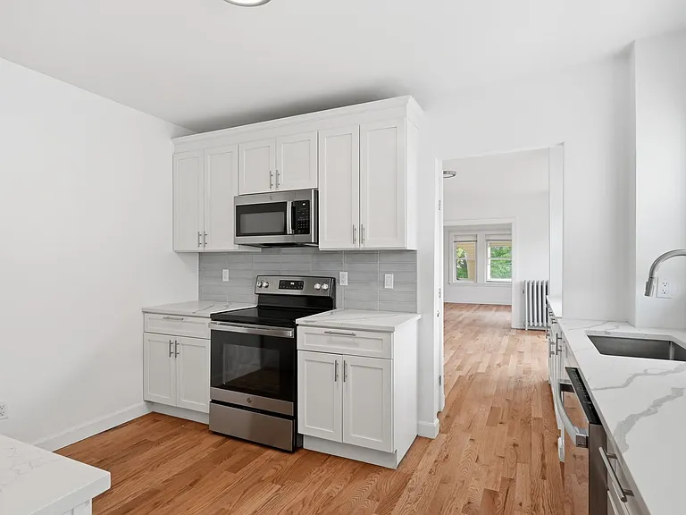 216 Broadway #2 — Photo 15
