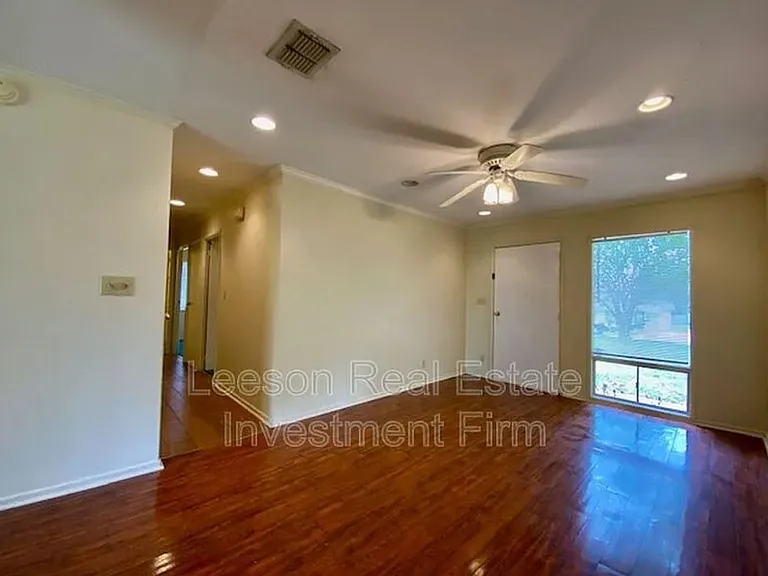 2838 Smithfield Rd — Photo 5