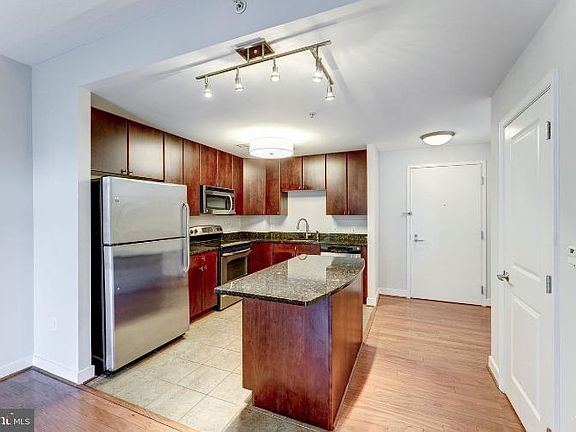 3rd image of 155 Potomac Psge Unit 225
