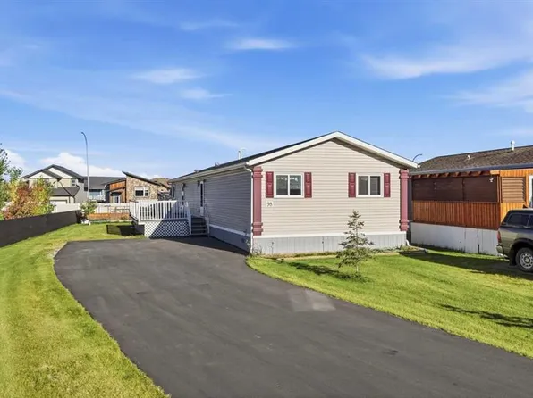 15 Mackenzie Ranch Way #98, Lacombe, AB T4L 0B4