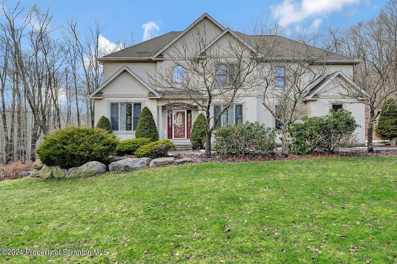 54 Pinewood Dr, Gouldsboro, PA 18424 Zillow