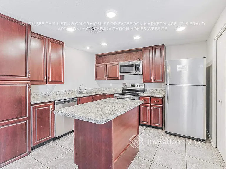 1616 W Los Arboles Pl — Photo 6