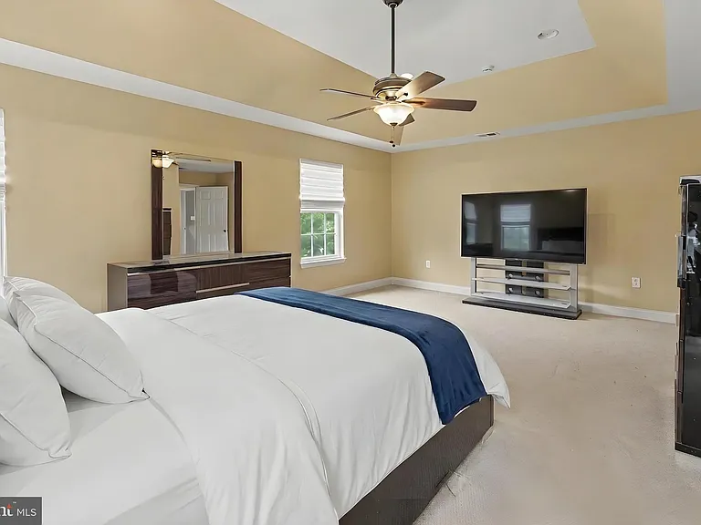 228 Leffler Cir — Photo 39