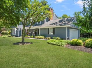 1 Pierce Ct, Barrington, RI 02806