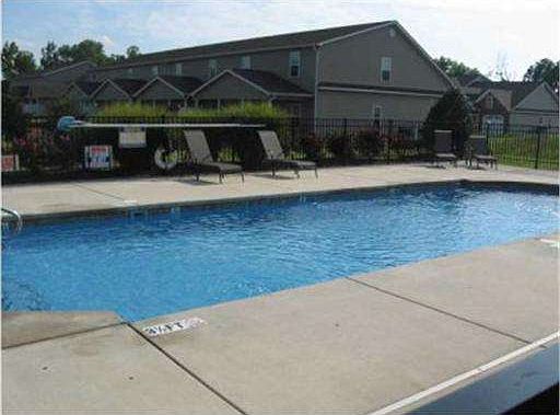 4th image of 6920 Village Lake Cir