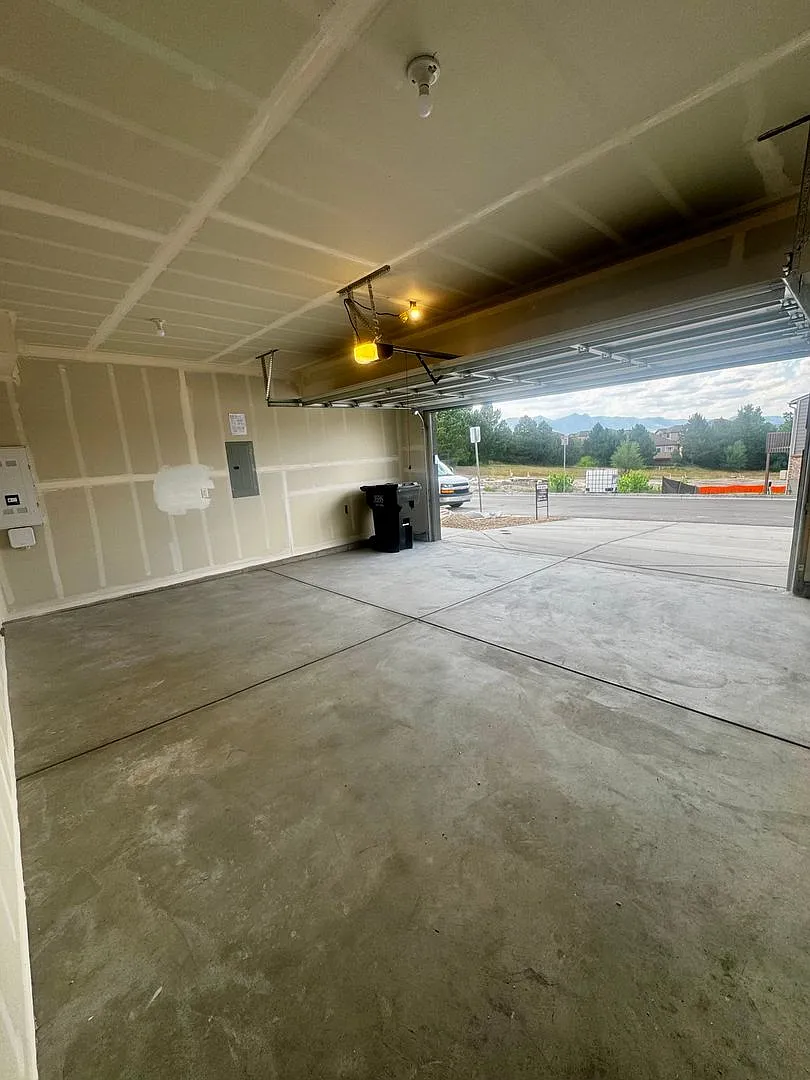 New Construction 3 Bedroom Townhome in University Park — Photo 4