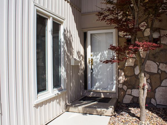 2nd image of 4559 Bunker Hill Dr