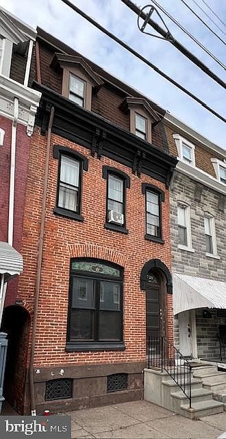 2nd image of 720 N 10th St