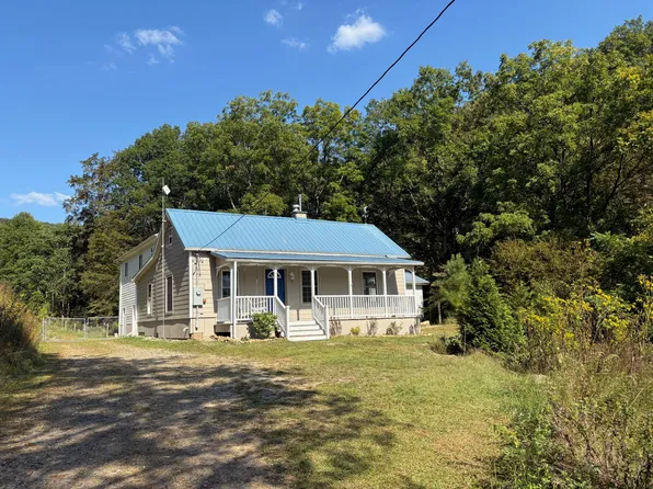 6652 Servia Rd, Duck, WV 25063