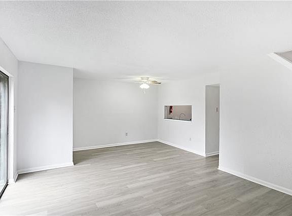 4th image of 502 Behrman Hwy