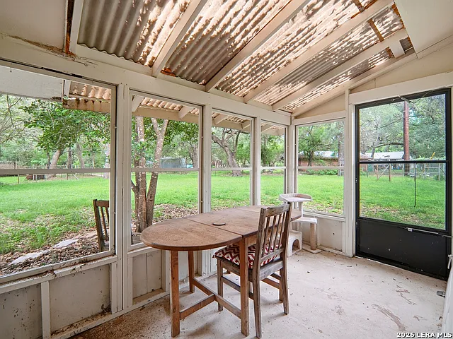 19214 Grey Forest Dr — Photo 37