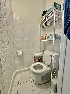 Rented by SIMPLR | media 9